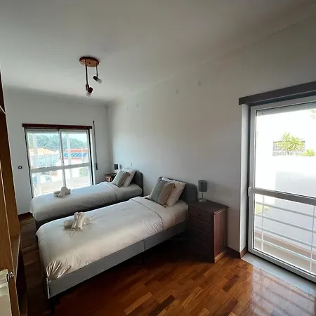 וילה Farol נאזרה